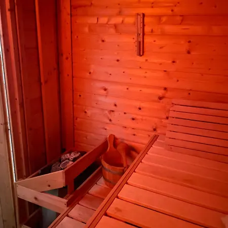 Bed & Breakfast Casa Yuliya 11