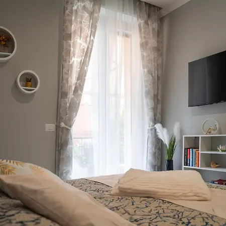 Casa Yuliya 11 4* 科莫