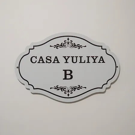 Casa Yuliya 11 住宿加早餐酒店