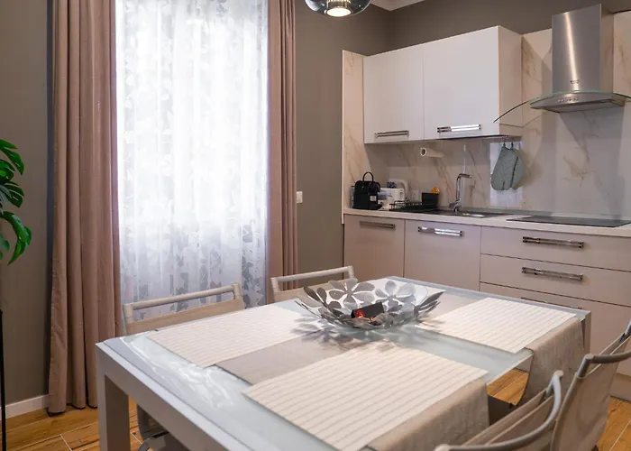 Casa Yuliya 11 4* Комо