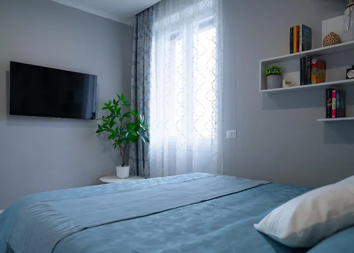 Casa Yuliya 11 4* Комо