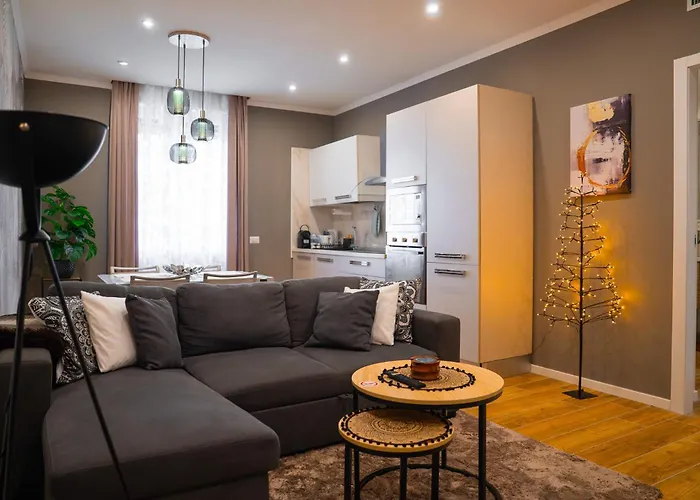 Alojamento de Acomodação e Pequeno-almoço Casa Yuliya 11 Como