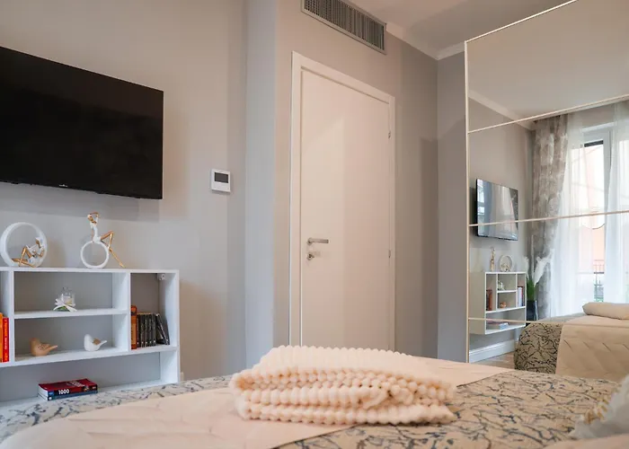 Casa Yuliya 11 4* Como