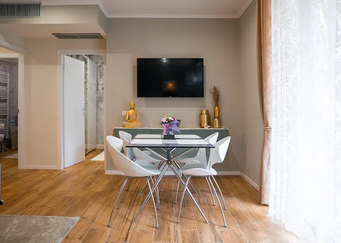 Casa Yuliya 11 Alojamento de Acomodação e Pequeno-almoço 4*