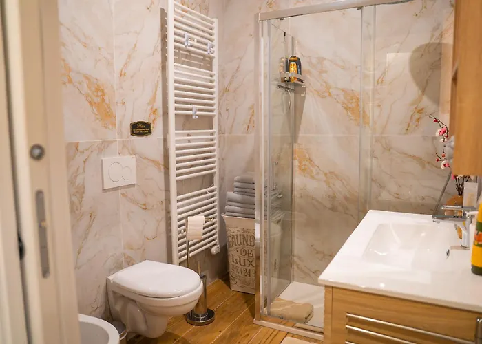 Casa Yuliya 11 Alojamento de Acomodação e Pequeno-almoço 4*